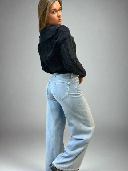 Light Wide Leg