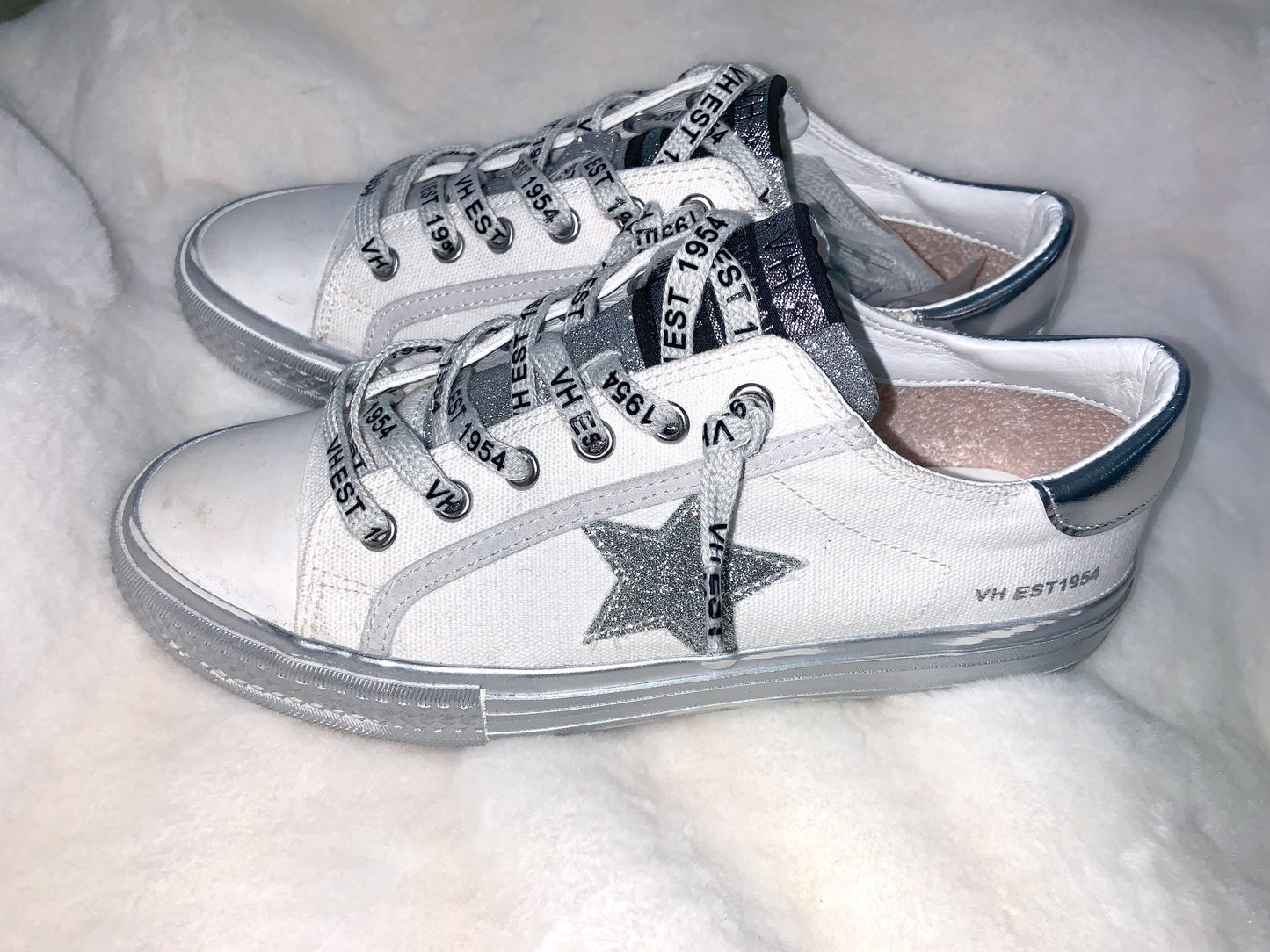 Alive White